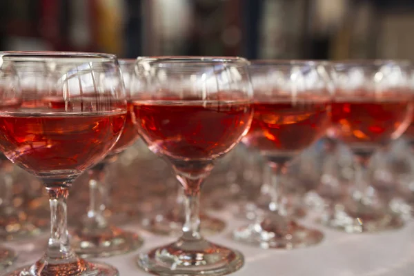 Faroe Adaları'ndaki bir düğün, düğün süslemeleri 