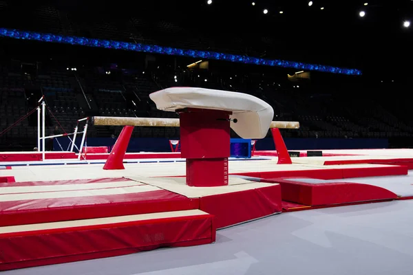 Équipement Gymnastique Dans Une Salle Gymnastique Paris — Photo