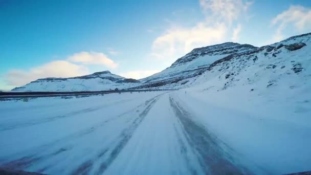 Faroe Adaları Nda Kırsalında Bir Kış Gününde Seyahat — Stok video