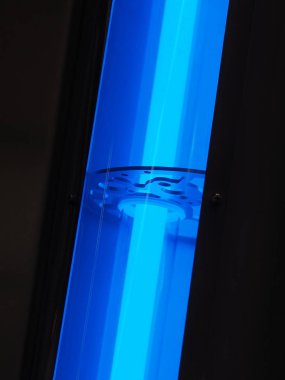 Mavi Uv ışık kaynağı bir Endüstriyel boru düzenleme