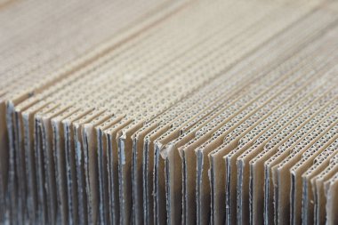 Düz karton ambalaj satırındaki satır