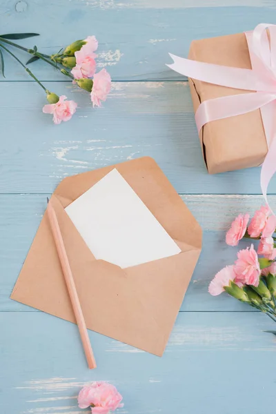 Papel Hoja Blanco Para Saludar Texto Caja Regalo Vista Superior — Foto de Stock