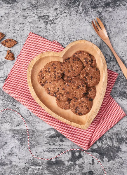 Galletas Placa Madera Forma Corazón Regalo Para Día San Valentín —  Fotos de Stock