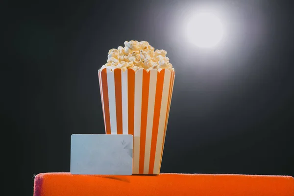 Popcorn Auf Sesselkino — Stockfoto