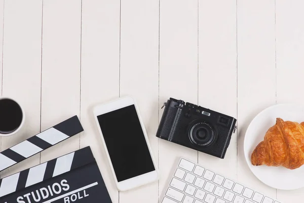 Mesa Diretor Cinema Com Placa Palmas Filme Fundo Madeira Branca — Fotografia de Stock