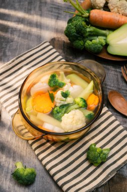 Cam Aranjman peçeteye çeşitli sebze yakın çekim