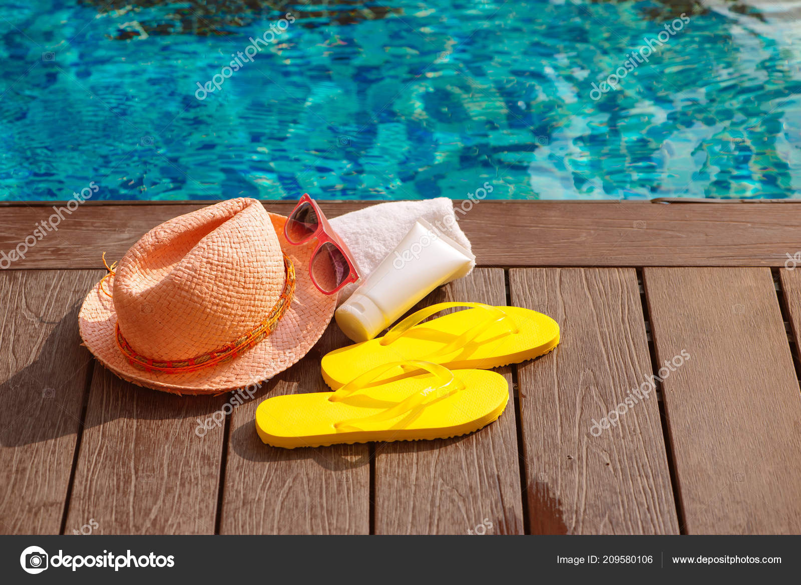 swimming pool sun hats