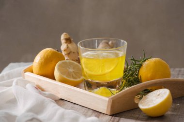 zencefil, limon ve vitaminler ile Zayıflama çayı