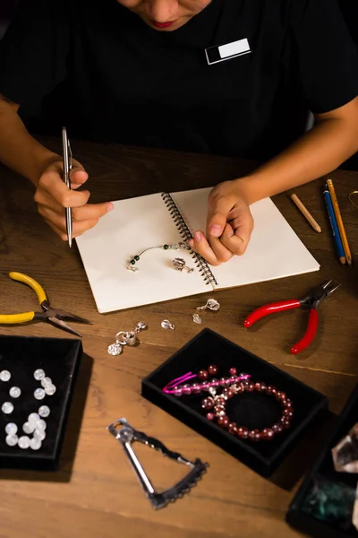 Jewelry Designer Works Hand Drawing Sketch — Stock Photo, Image