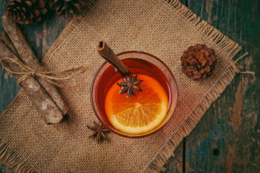 Noel mulled şarap cam rustik ahşap tablo