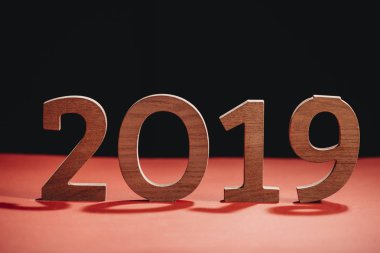 Yaratıcı yeni yıl poster sayılarla 2019 