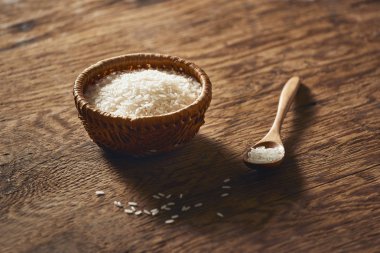 Yasemin pirinç doku arka plan üzerinde izole.