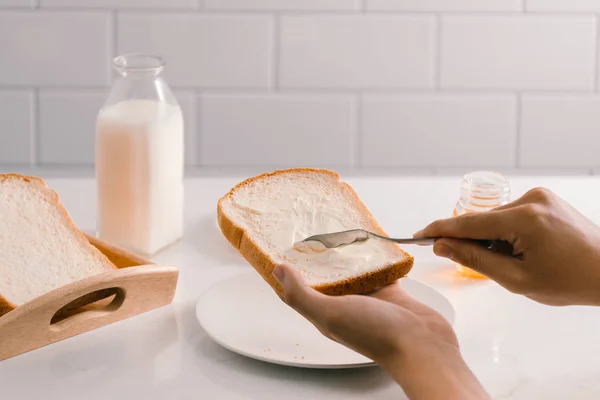 Human Hands Spreading Butter Slice Bread Closeup — Stock Photo, Image