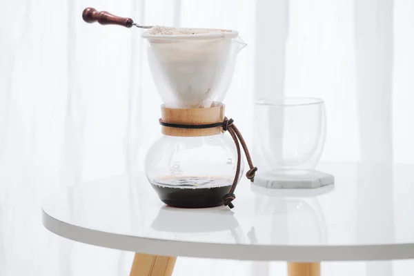 Coffee drip set, Making coffee dripping in coffee shop
