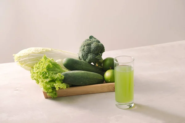 Vegan Diet Food Detox Drinks Freshly Squeezed Juices Smoothies Vegetables — Stock Photo, Image