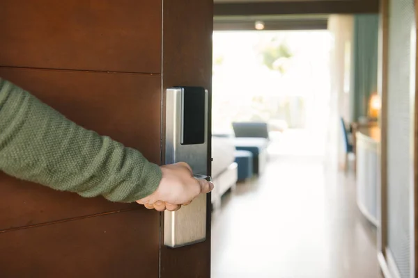 Picture Showing Hand Businessman Opening Hotel Room — Stock Photo, Image