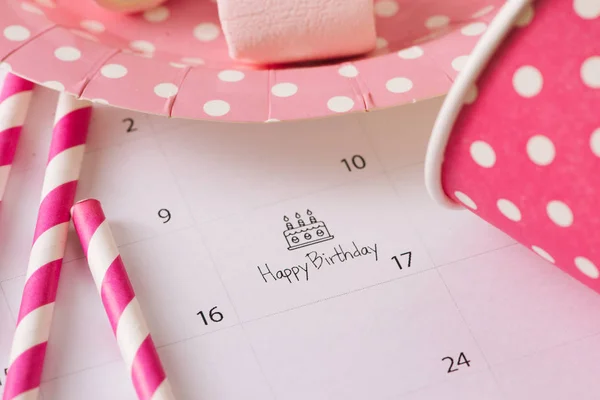 Takvim Mutlu Doğum Gününde Kek Yazma — Stok fotoğraf
