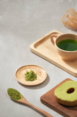 Yeşil matcha Baumkuchen Japonca rulo kek matcha, seçici odak ile