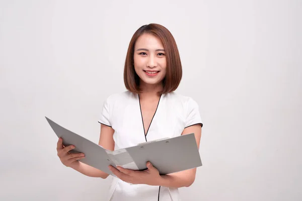 Porträt Der Schönen Asiatischen Geschäftsfrau Mit Dem Geöffneten Ordner — Stockfoto