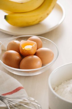 malzemeler ve bir pasta, un, yağ, şeker, yumurta yapmak için Araçlar