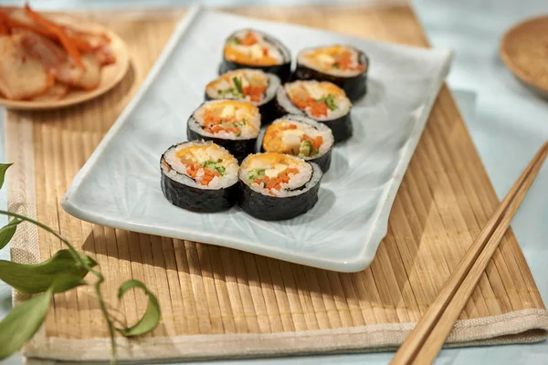 Rollo Coreano Gimbap Kimbob Hecho Arroz Blanco Vapor Bap Varios —  Fotos de Stock