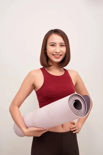 Oefening Fitness Vrouw Klaar Voor Training Staande Holding Yoga Mat — Stockfoto