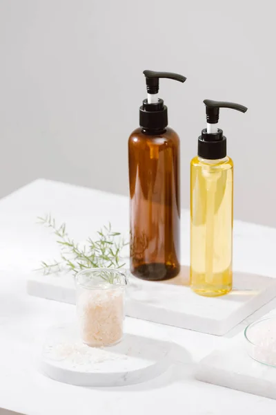 Spa Kit Shampoo Zeep Bar Vloeibaar Douchegel Aromatherapie Zout — Stockfoto