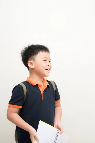 Щасливий Маленький Хлопчик Книгою Ізольовано Білому Тлі — стокове фото