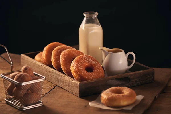Donuts Azúcar Con Vaso Leche —  Fotos de Stock