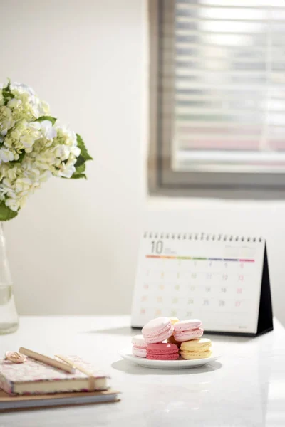 Mesa Escritório Mesa Feminina Quadro Espaço Trabalho Com Calendário Diário — Fotografia de Stock