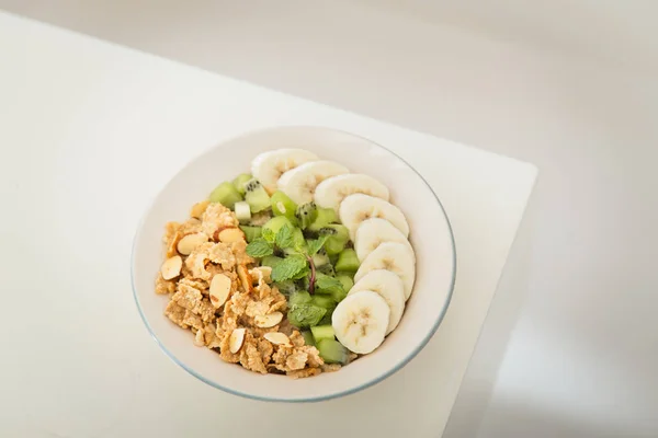Healthy Breakfast High Fibre Bran Flakes Kiwi Banana — Stock Photo, Image