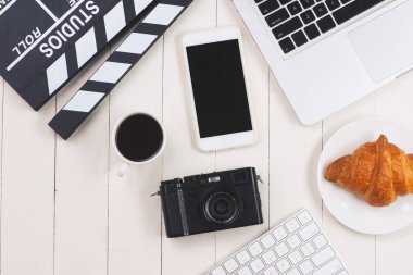 Film Yönetmen Resepsiyon ile film clapper tahta. Üstten Görünüm.