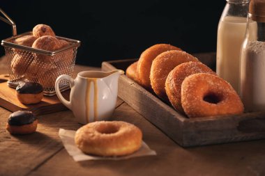 Bir bardak süt ile şeker çörekler