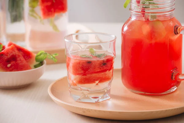 Bebidas Sandía Sobre Fondo Blanco — Foto de Stock