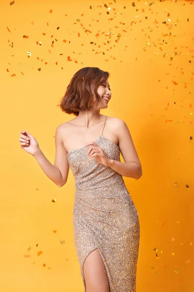 Feliz Jovem Asiático Mulher Fantasia Vestido Com Lantejoulas Confete Festa — Fotografia de Stock