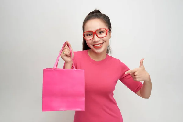 Mujer Alegre Compras Paquetes Color Rosa — Foto de Stock