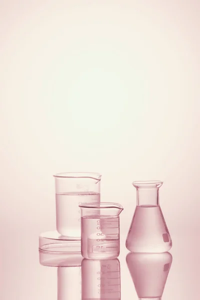Equipo Cristalería Laboratorio Surtido Imagen — Foto de Stock