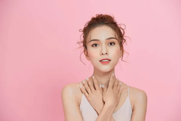Schöne Glückliche Frau Gesicht Kosmetische Konzept Gesund Saubere Haut Rosa — Stockfoto