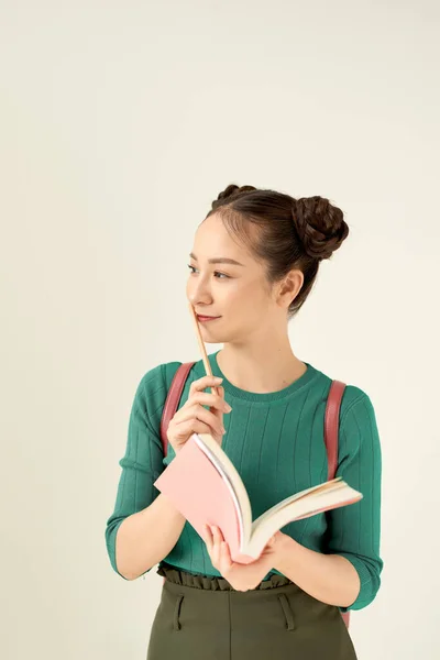 Mujer Con Lápiz Libro Sobre Fondo — Foto de Stock