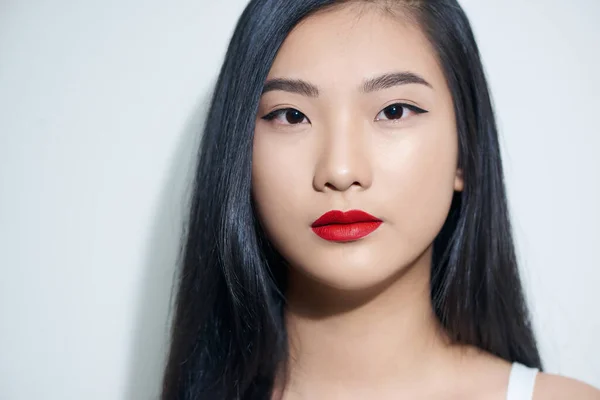 Feliz Jovem Asiático Menina Isolado Branco Fundo — Fotografia de Stock