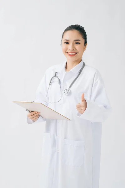 Retrato Una Atractiva Joven Doctora Enfermera Uniforme Blanco Con Estetoscopio —  Fotos de Stock