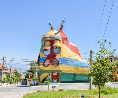 Sofia, Bulgaristan - 1 Ağustos 2017: Salyangoz ev, Bulgaristan'ın başkenti alışılmadık mimarisinde.