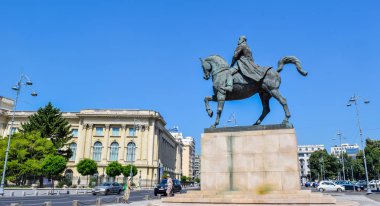 Bucharest, Romanya - 2 Ağustos 2017: Carol atlı heykeli ben, yer Bükreş orta bölge.