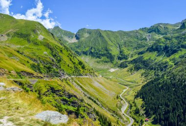 Romanya'da bulunan Transfagarasan dağ yolu.