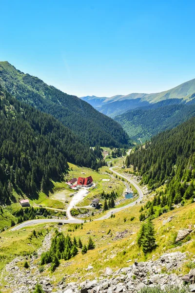 Romanya'da bulunan Transfagarasan dağ yolu.