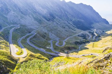 Romanya'da bulunan Transfagarasan dağ yolu.