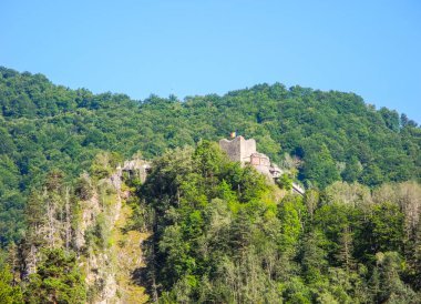 Poenari kaledir bir gerçek Drakula kalesi.