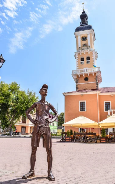 Kamianets Podilskyi Ucrânia Agosto 2017 Monumento Turista Praça Central — Fotografia de Stock