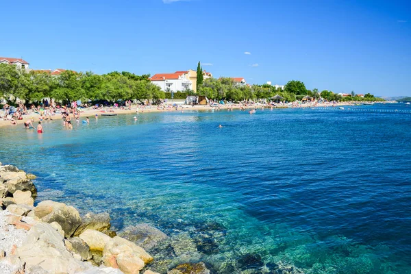 Srima Croatia July 2018 Vacationers Beach Warm Sunny Day — Stock Photo, Image