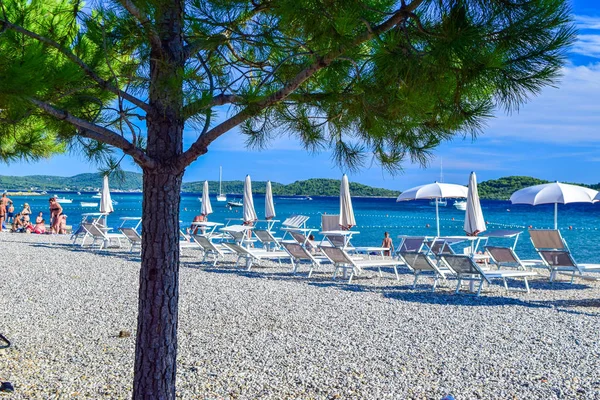 Srima Croácia Julho 2018 Férias Uma Bela Praia Seixos — Fotografia de Stock